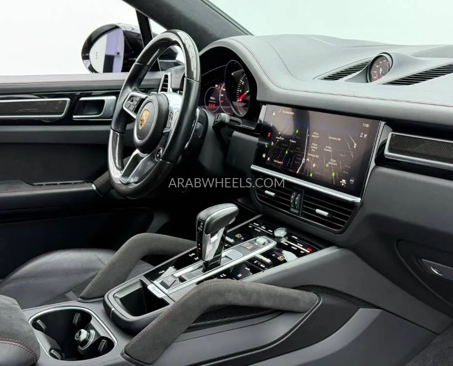 Porsche Cayenne 2022 for Sale in Dubai Image-13