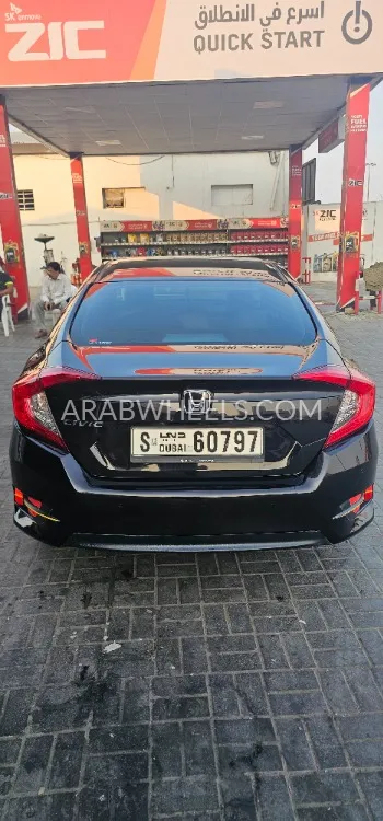 Honda Civic 2016 for Sale in Dubai Image-2