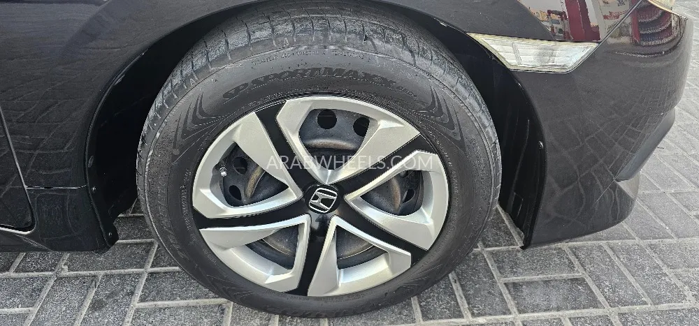 Honda Civic 2016 for Sale in Dubai Image-16