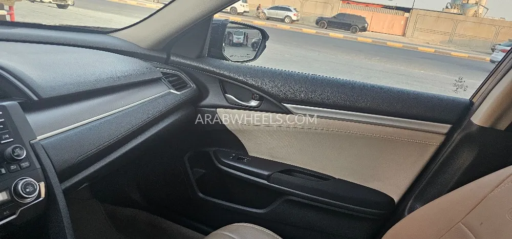Honda Civic 2016 for Sale in Dubai Image-9