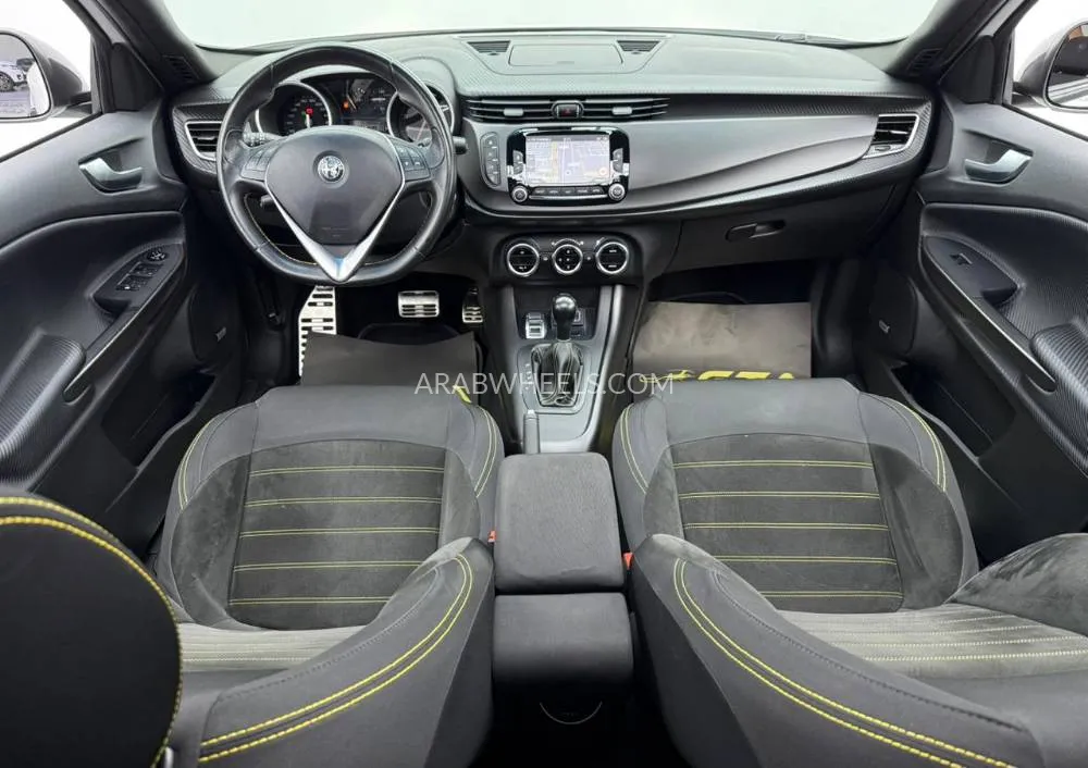 الفا روميو جولييتا 2021 for Sale in دبي Image-9