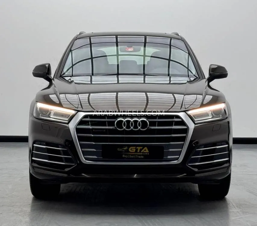 Audi Q5 2018 for Sale in Dubai Image-2