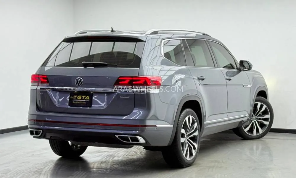 Volkswagen Teramont 2021 for Sale in Dubai Image-2
