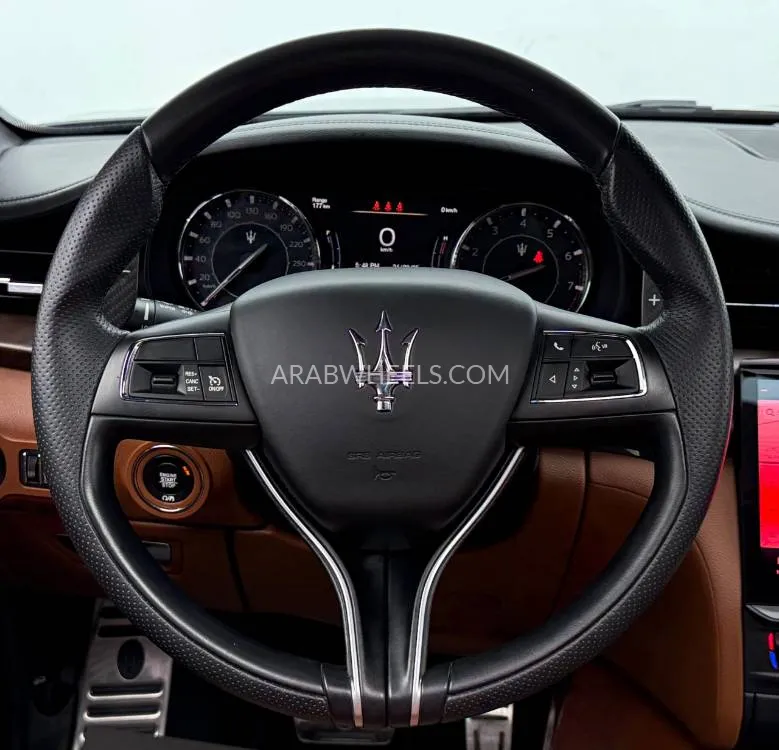 Maserati Quattroporte 2023 for Sale in Dubai Image-10