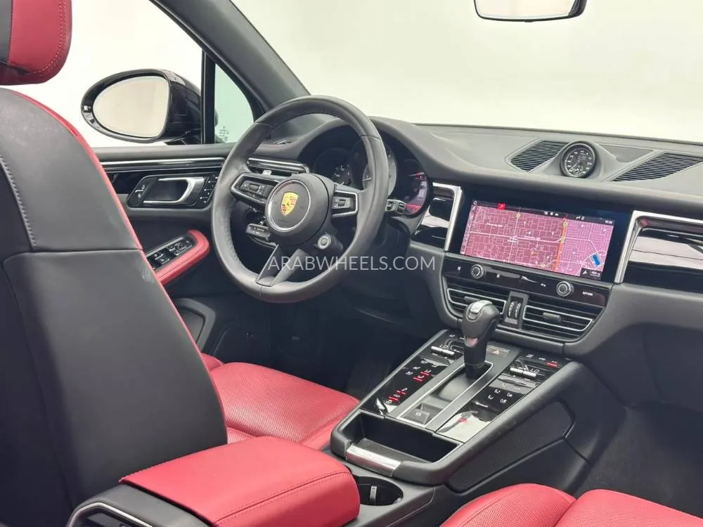 Porsche Macan 2024 for Sale in Dubai Image-2