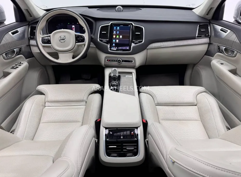 Volvo XC90 2024 for Sale in Dubai Image-11