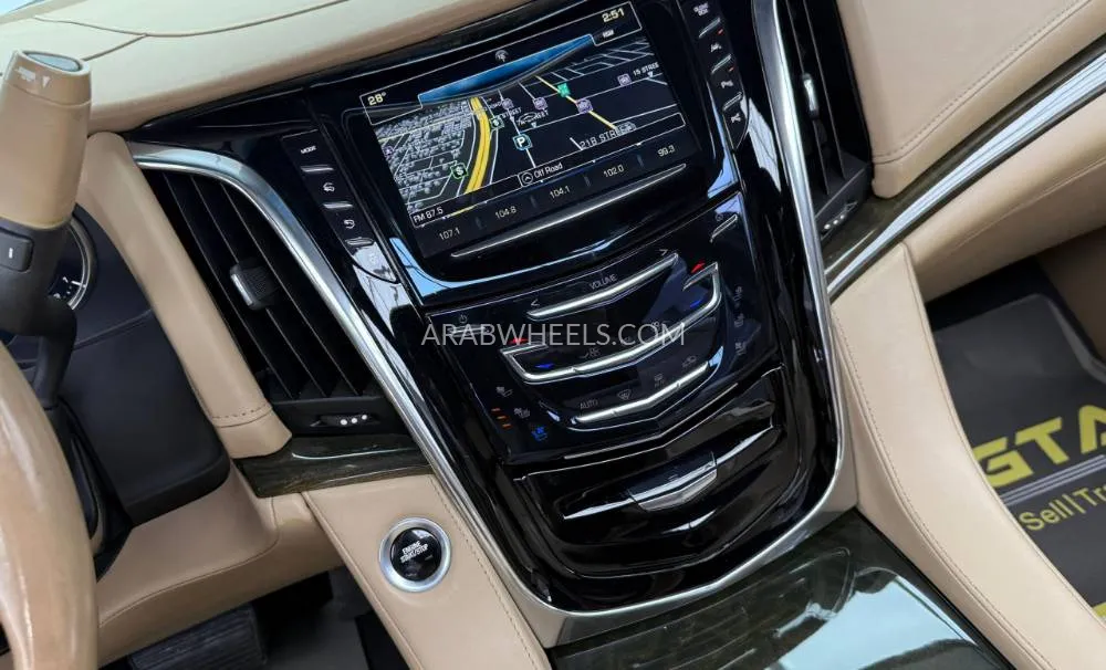 Cadillac Escalade 2018 for Sale in Dubai Image-7