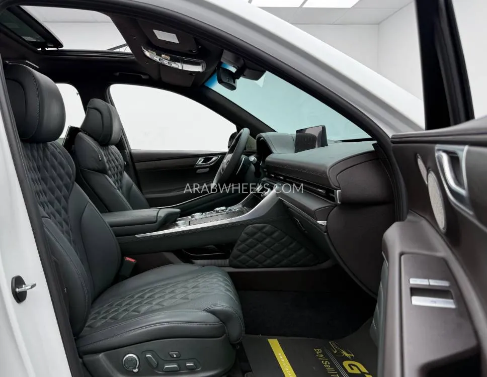 Genesis GV80 2023 for Sale in Dubai Image-15