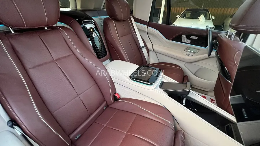 Mercedes Benz GLS 2023 for Sale in Ajman Image-10