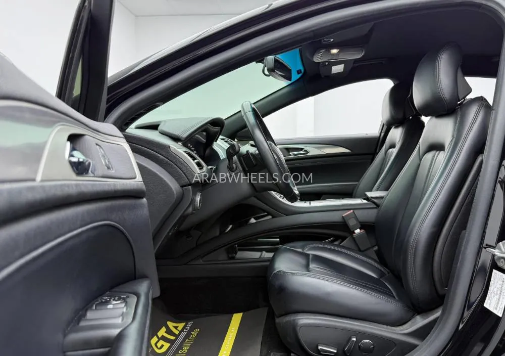 لينكون MKZ 2019 for Sale in دبي Image-8