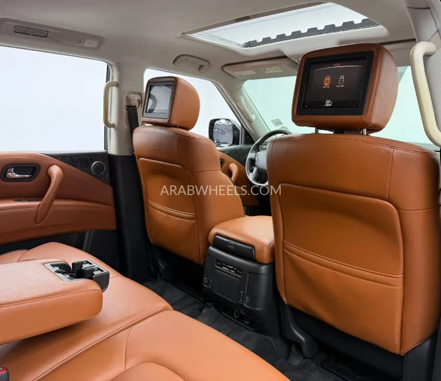 Nissan Patrol 2020 for Sale in Dubai Image-6