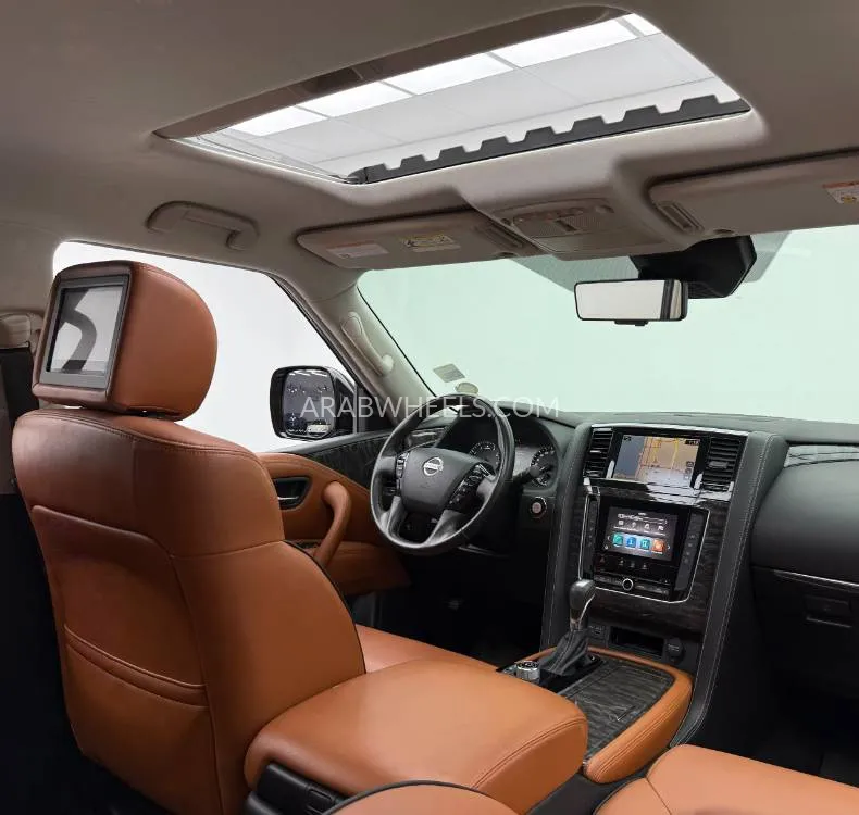 Nissan Patrol 2020 for Sale in Dubai Image-11
