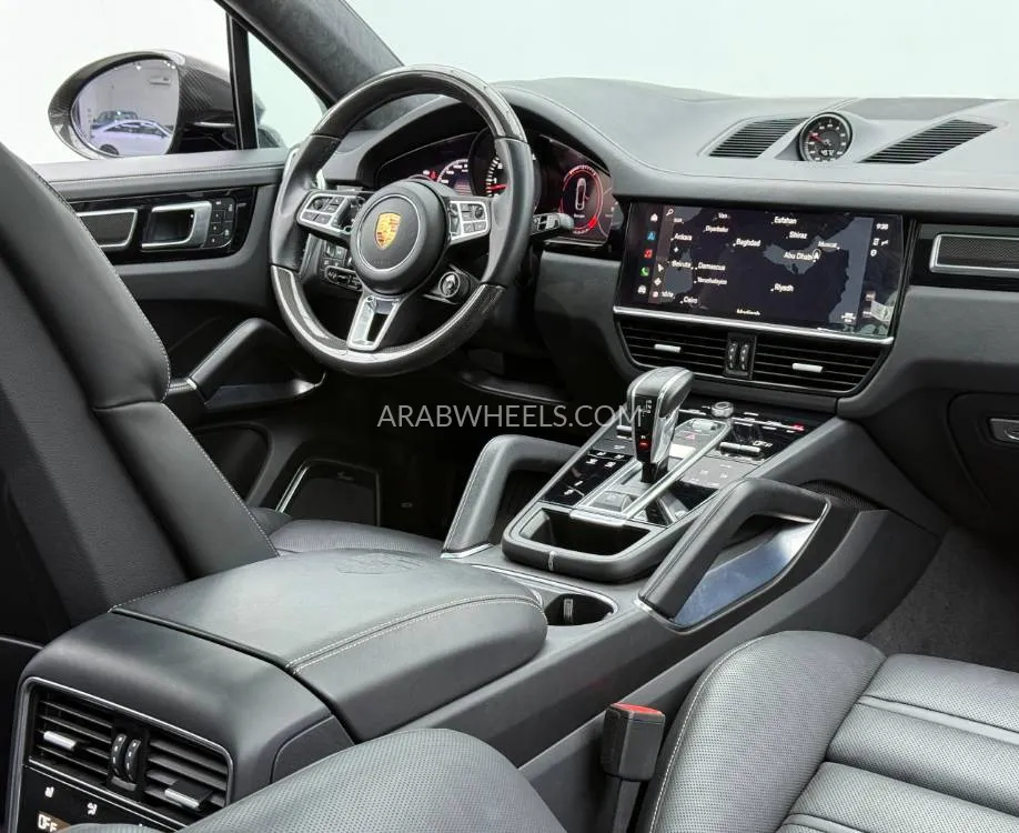 Porsche Cayenne 2022 for Sale in Dubai Image-12