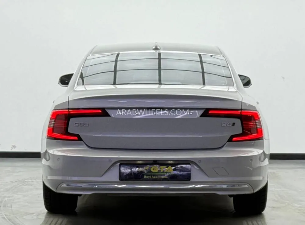 Volvo S90 2023 for Sale in Dubai Image-2
