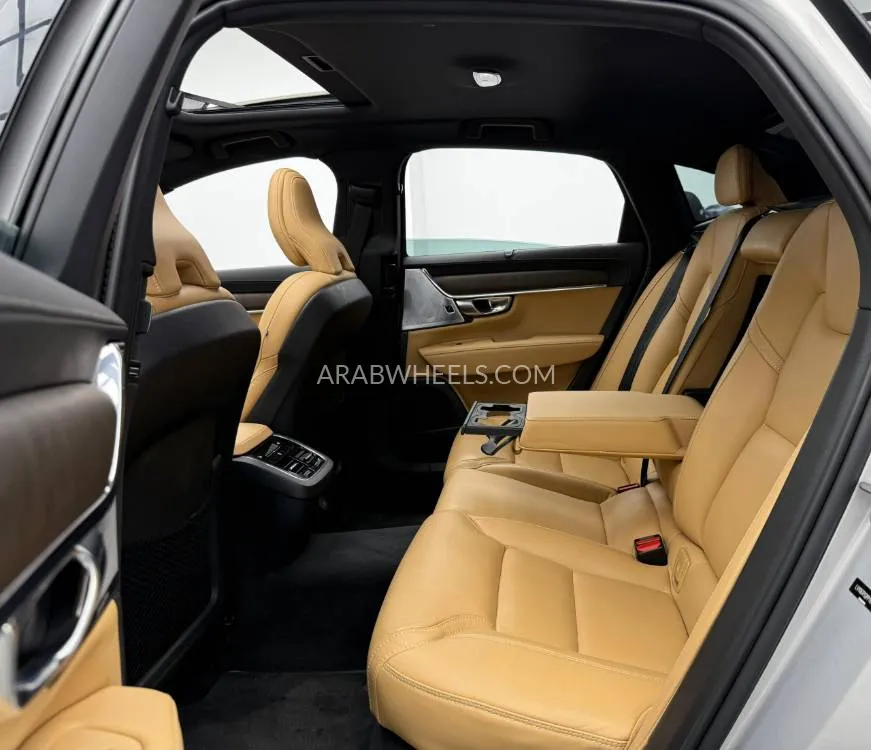 Volvo S90 2023 for Sale in Dubai Image-14