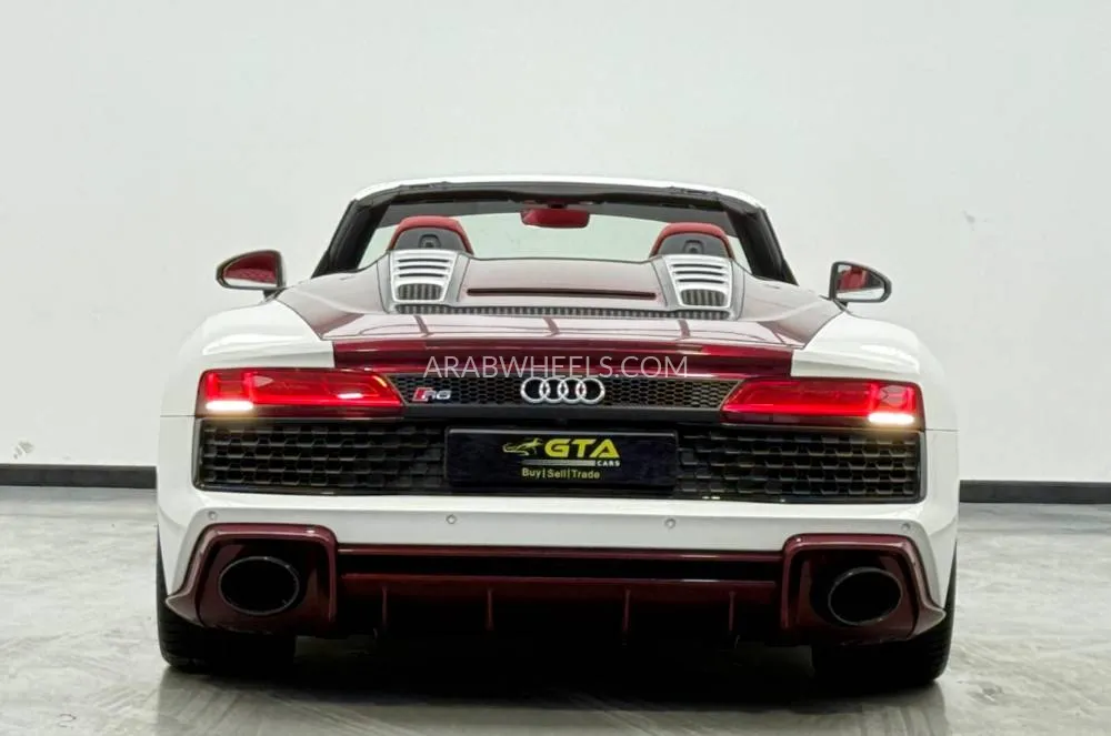 Audi R8 2022 for Sale in Dubai Image-2