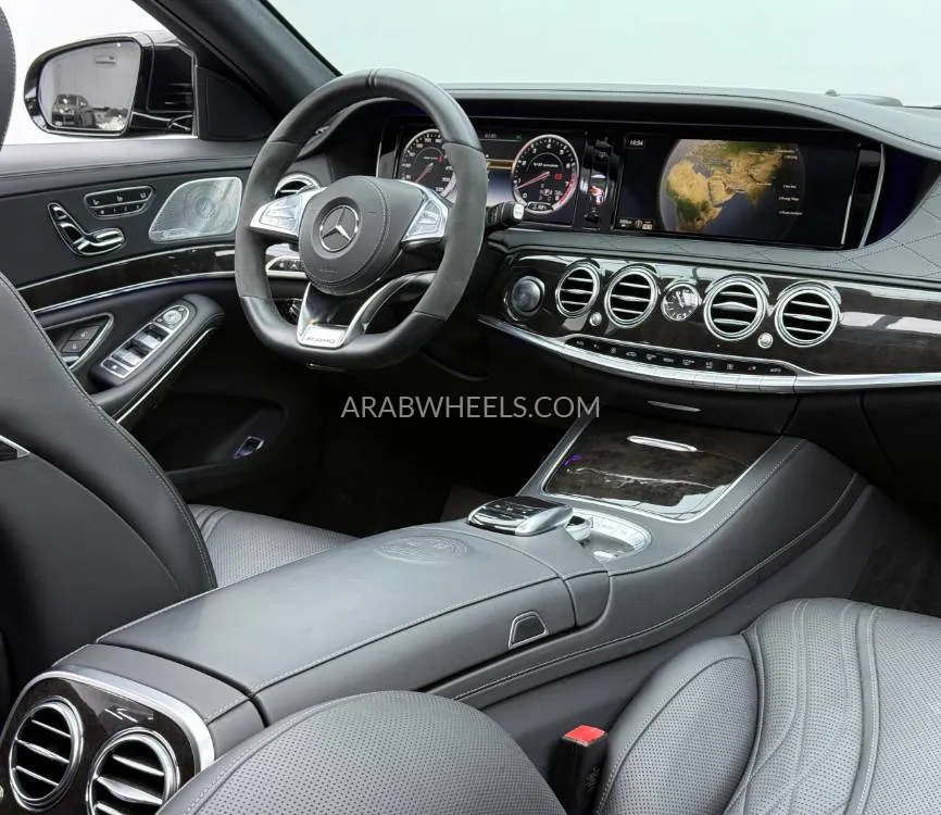 Mercedes Benz CLS Class 2016 for Sale in Dubai Image-4