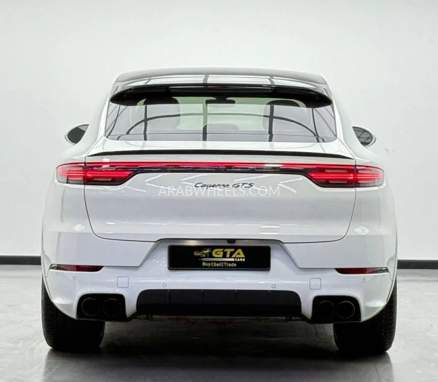Porsche Cayenne 2022 for Sale in Dubai Image-4