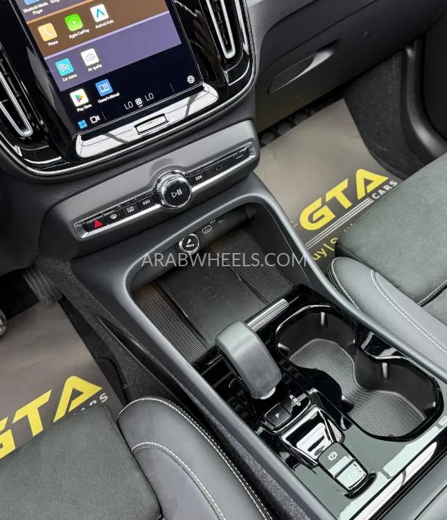 Volvo XC40 2023 for Sale in Dubai Image-8