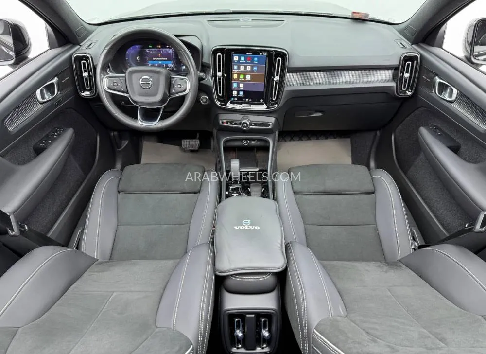 Volvo XC40 2023 for Sale in Dubai Image-10