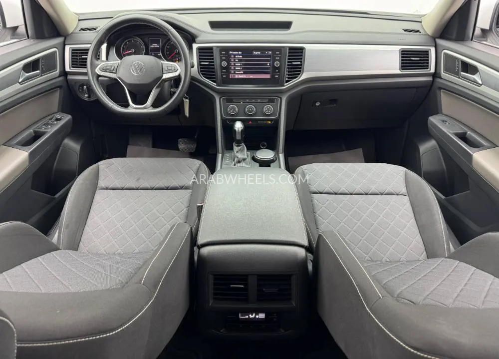 Volkswagen Teramont 2021 for Sale in Dubai Image-9