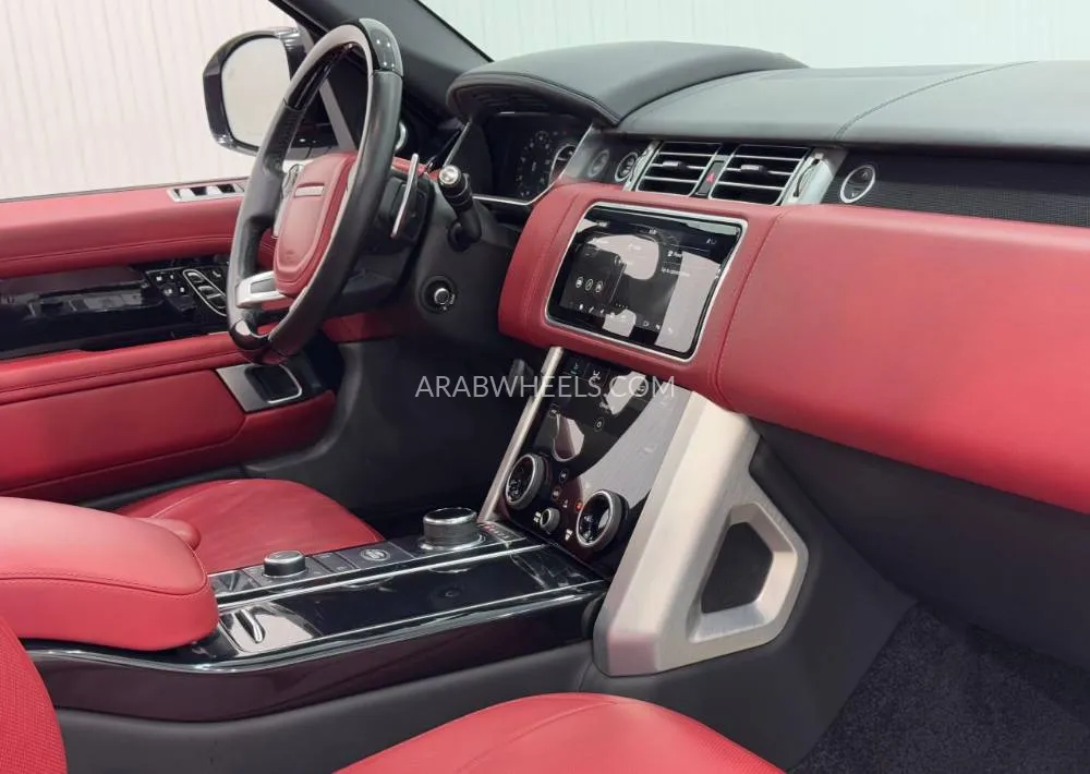 Land Rover Range Rover 2019 for Sale in Dubai Image-12