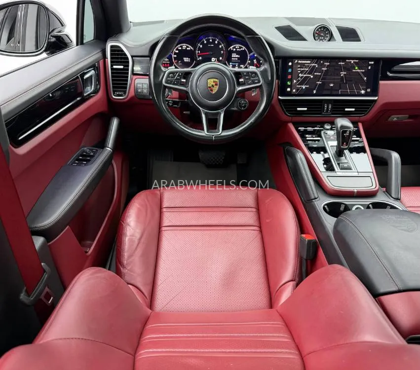 Porsche Cayenne 2022 for Sale in Dubai Image-3