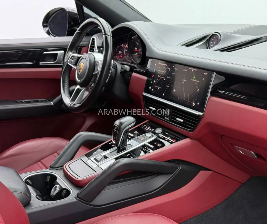 Porsche Cayenne 2022 for Sale in Dubai Image-14