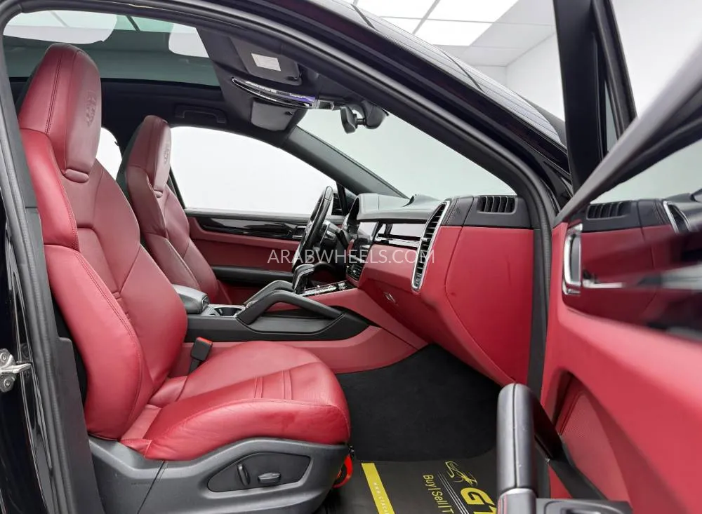 Porsche Cayenne 2022 for Sale in Dubai Image-15