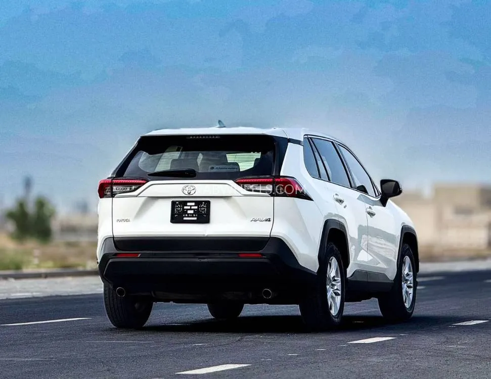 Toyota Rav4 2021 for Sale in Sharjah Image-5