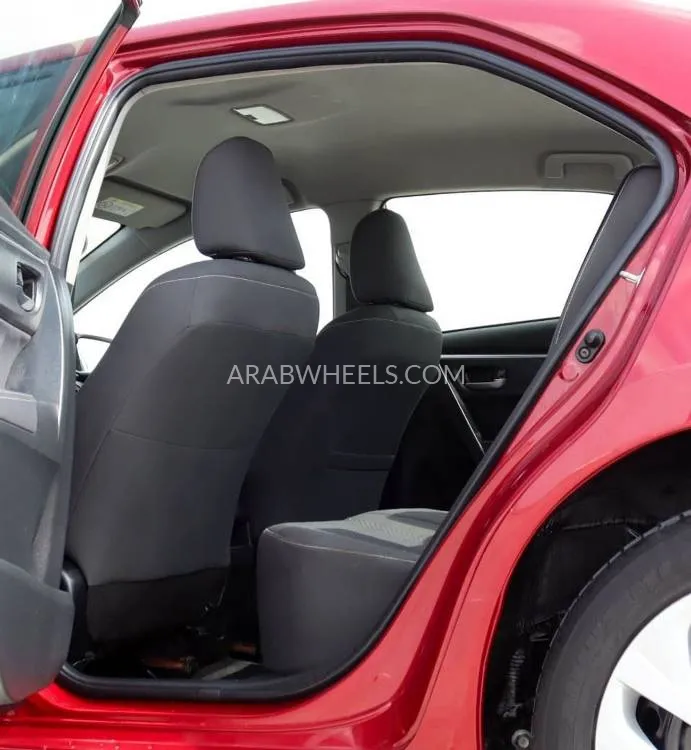 Toyota Corolla 2019 for Sale in Sharjah Image-10