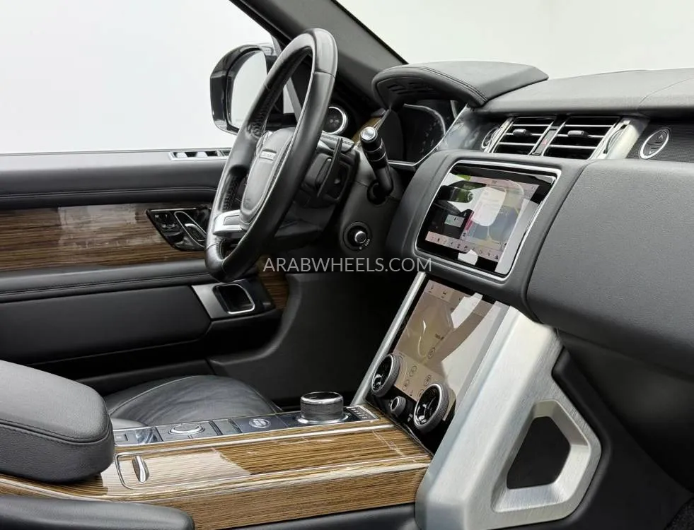 Land Rover Range Rover 2018 for Sale in Dubai Image-15