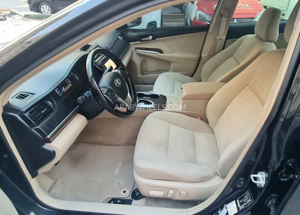 Toyota Camry 2015 for Sale in Sharjah Image-12