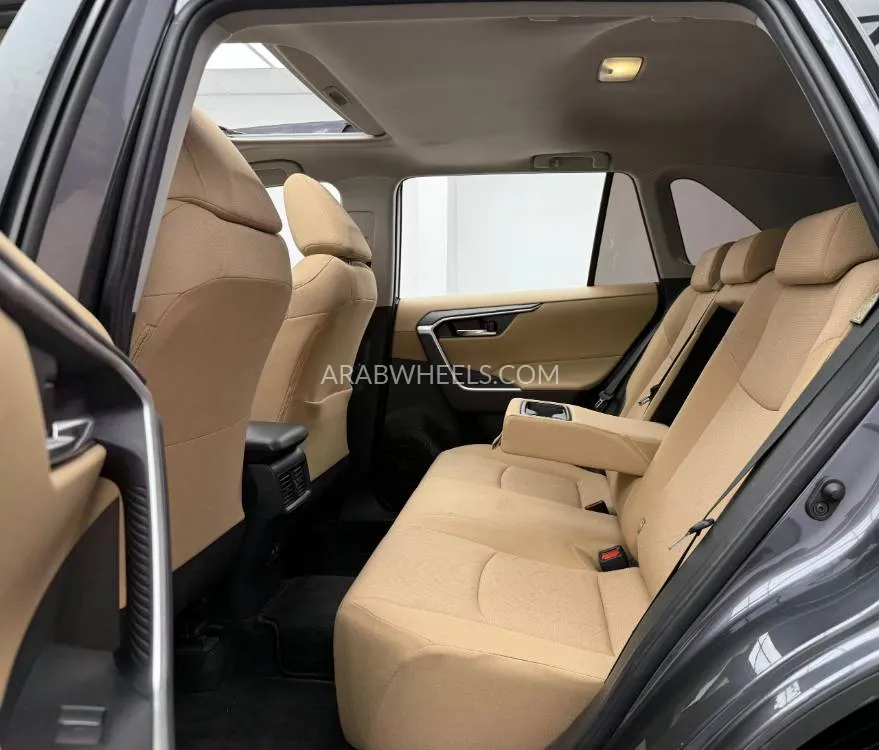 Toyota Rav4 2022 for Sale in Dubai Image-15