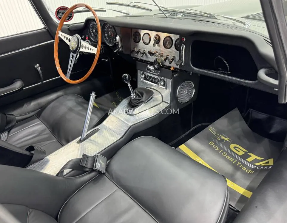 Jaguar E Type 1963 for Sale in Dubai Image-8