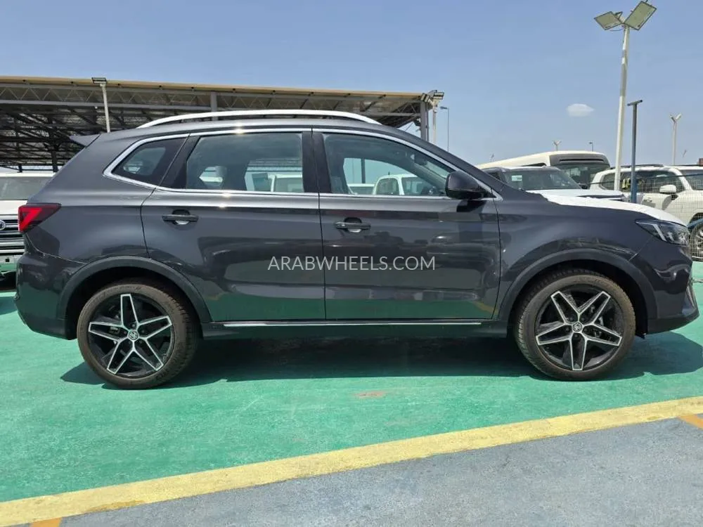 إم جي RX5 2025 for Sale in دبي Image-3