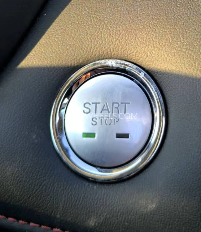 إم جي RX5 2025 for Sale in دبي Image-19