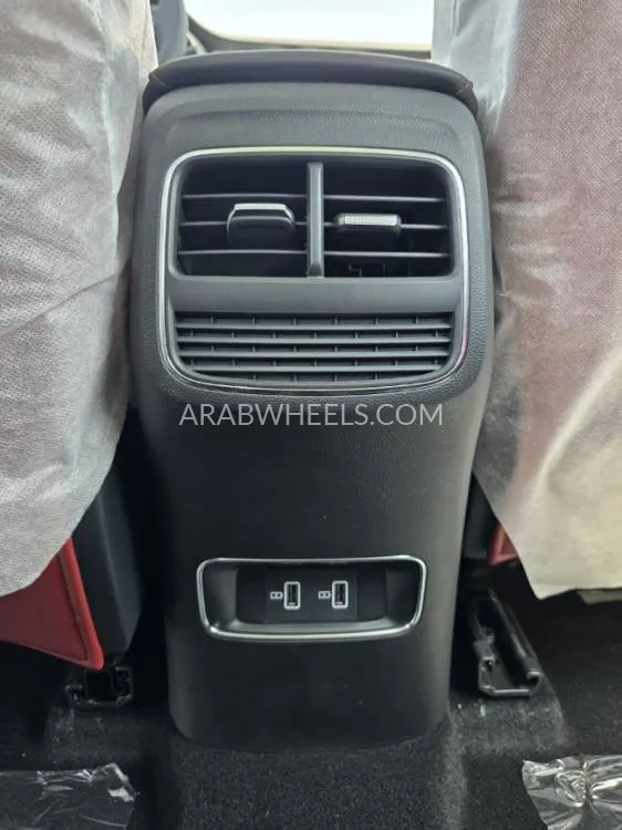 إم جي RX5 2025 for Sale in دبي Image-27