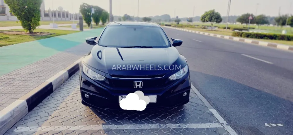 Honda Civic 2018 for Sale in Sharjah Image-1