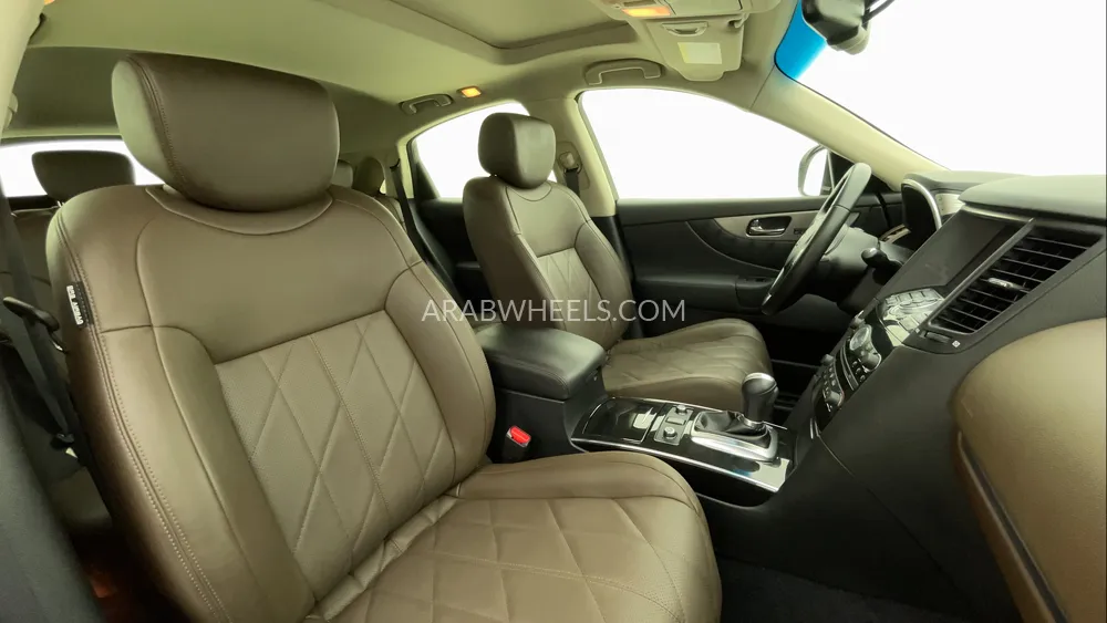 إنفينيتي QX70 2020 for Sale in دبي Image-28