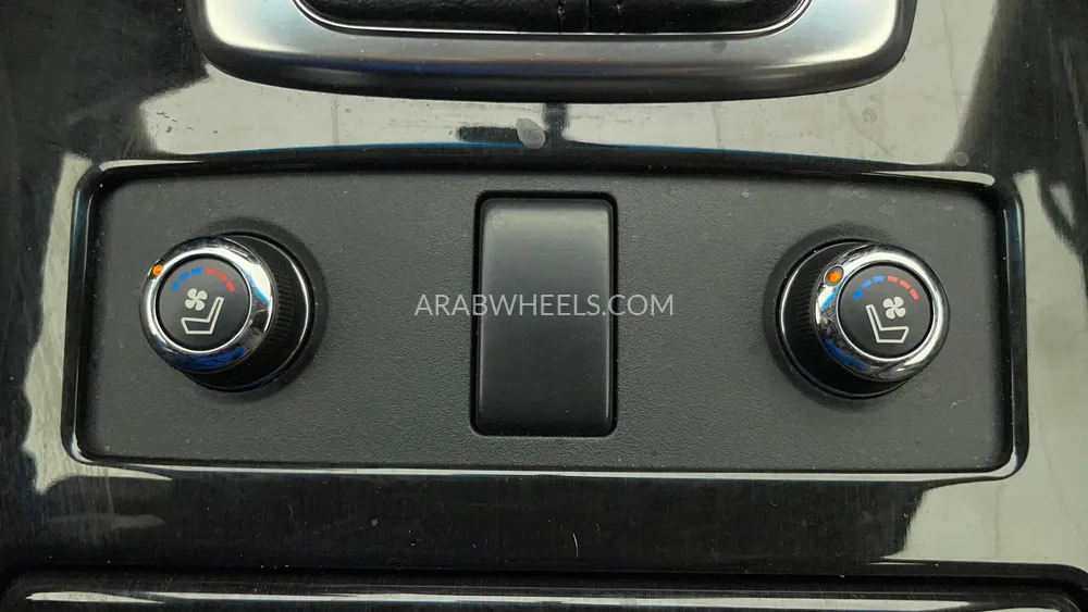 إنفينيتي QX70 2020 for Sale in دبي Image-49