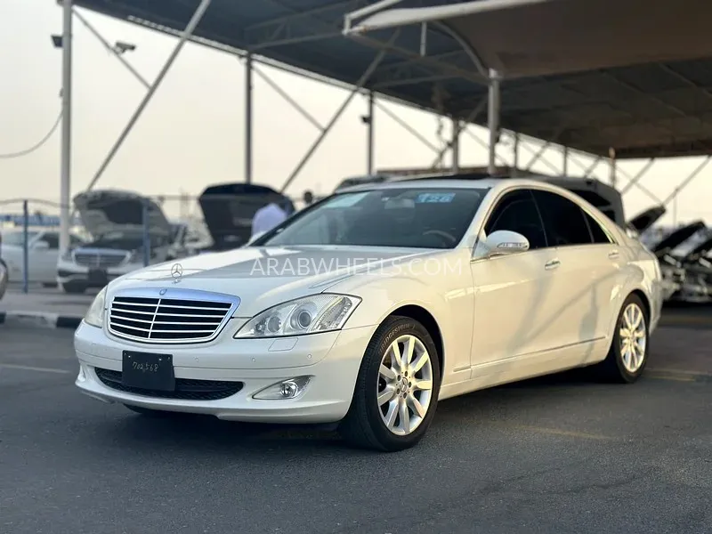 Mercedes Benz CLS Class 2007 for Sale in Dubai Image-3
