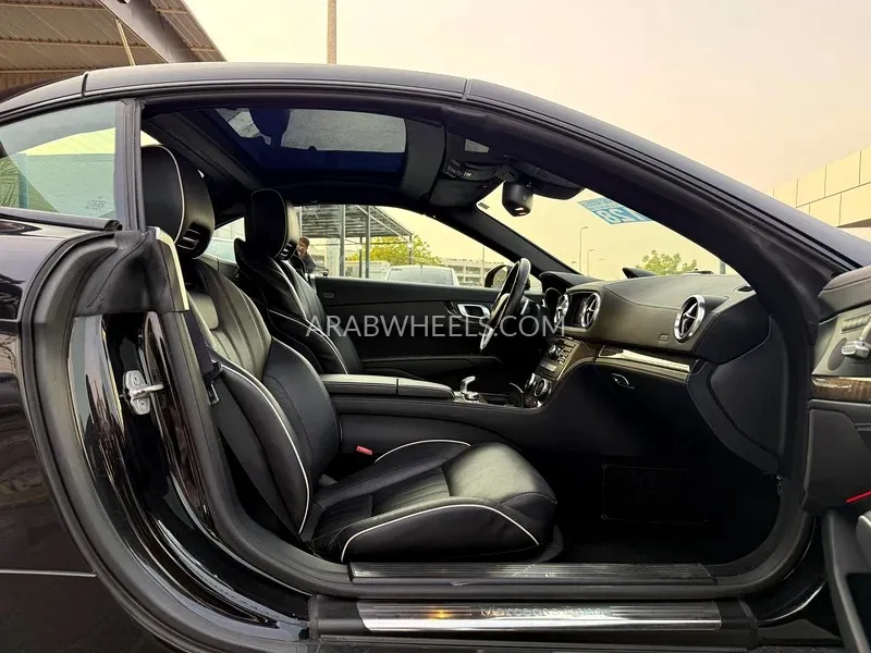 Mercedes Benz SL Class 2012 for Sale in Dubai Image-15