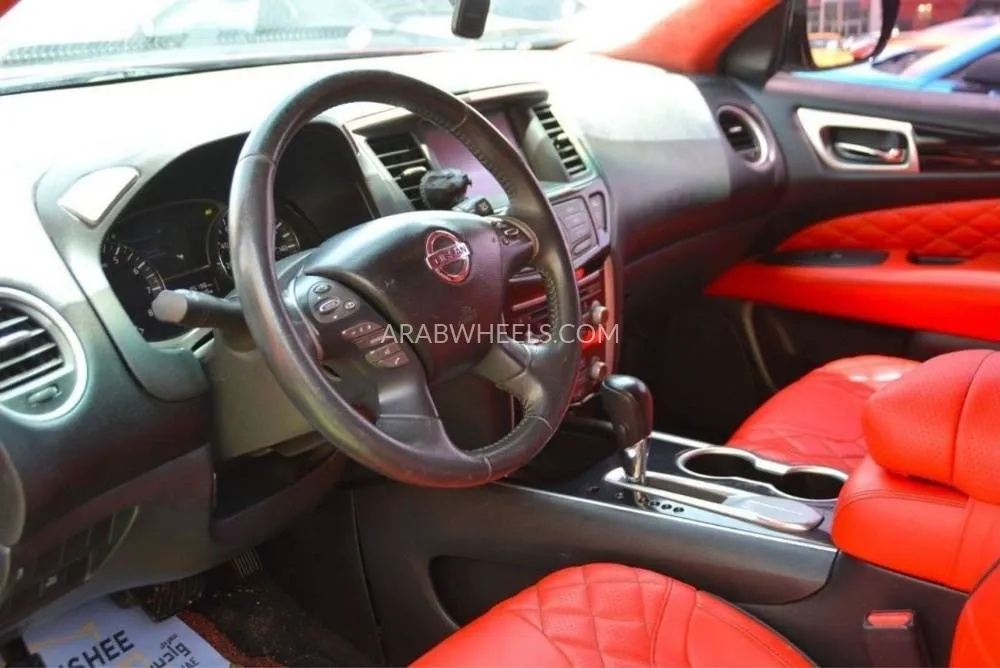 Nissan Pathfinder 2017 for Sale in Sharjah Image-18