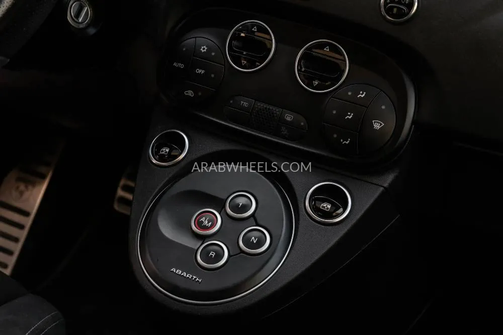 Abarth 595 2022 for Sale in Dubai Image-10