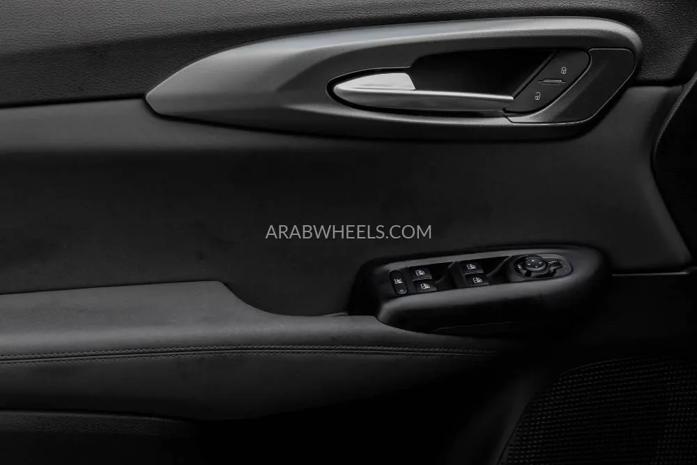 Alfa Romeo Tonale 2024 for Sale in Dubai Image-14