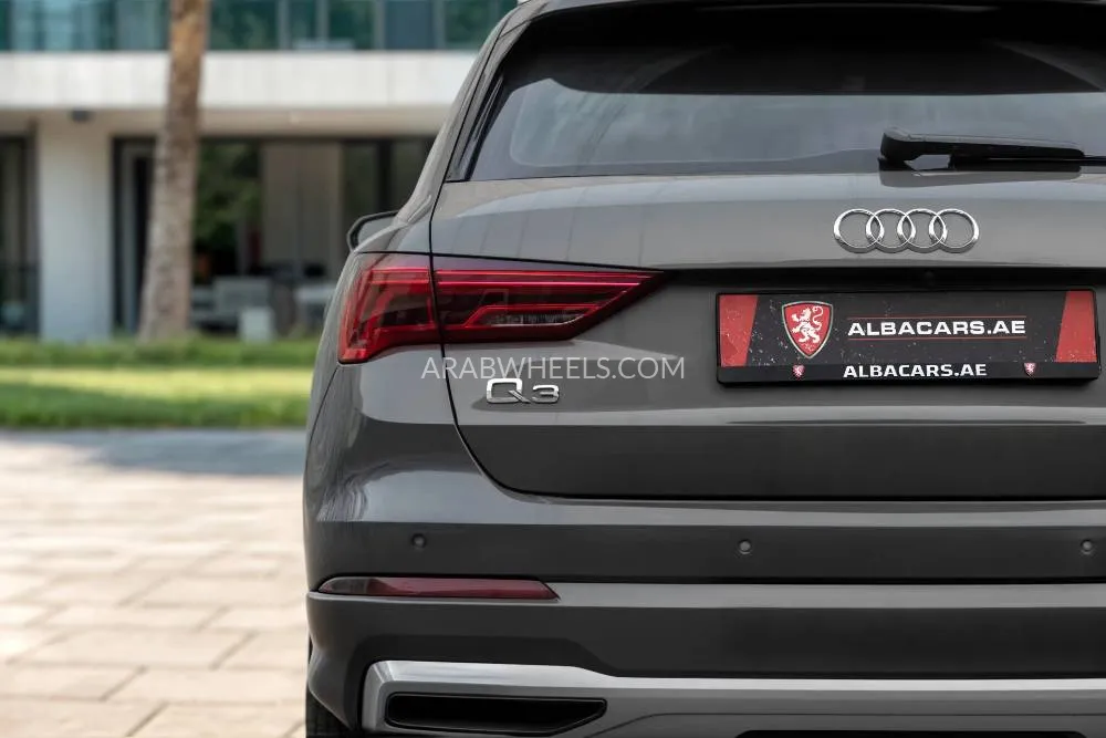 Audi Q3 2020 for Sale in Dubai Image-6