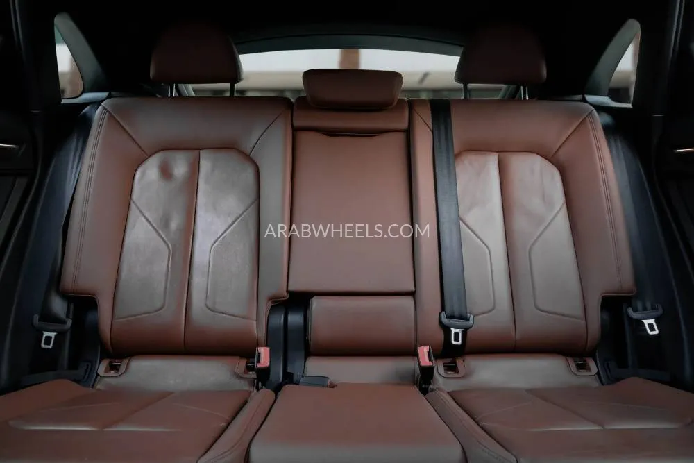 Audi Q3 2022 for Sale in Dubai Image-11