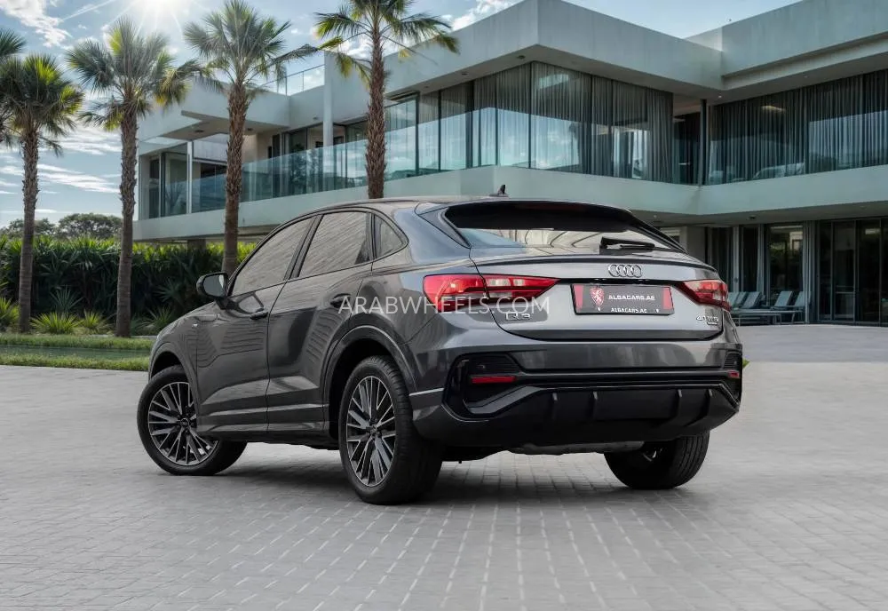 Audi Q3 2022 for Sale in Dubai Image-18