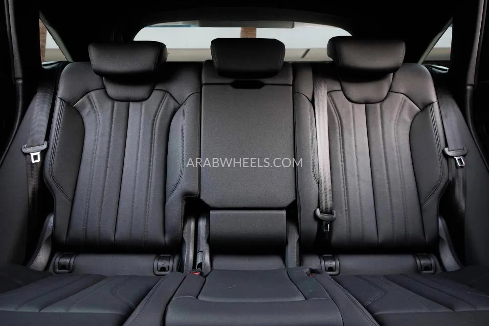 Audi Q5 2024 for Sale in Dubai Image-12
